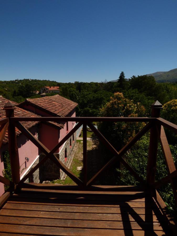 La Castellana De Sierras Valle Hermoso